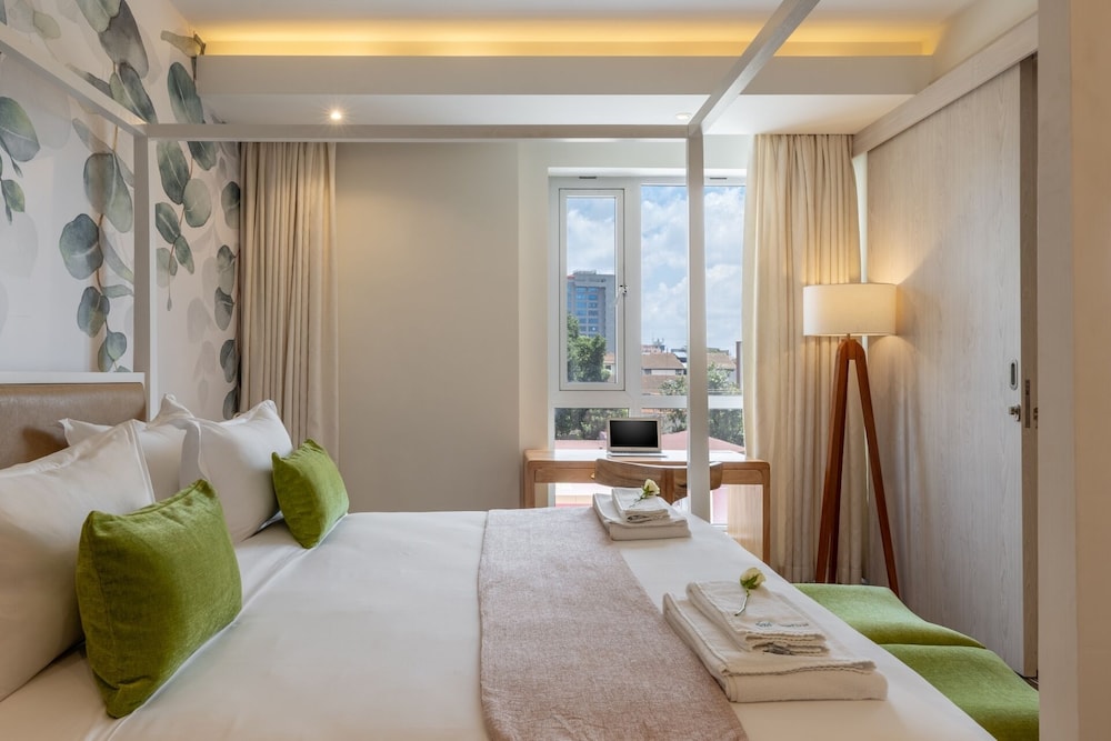 Capital Ruby Line 1 Bed by YourHost view 5