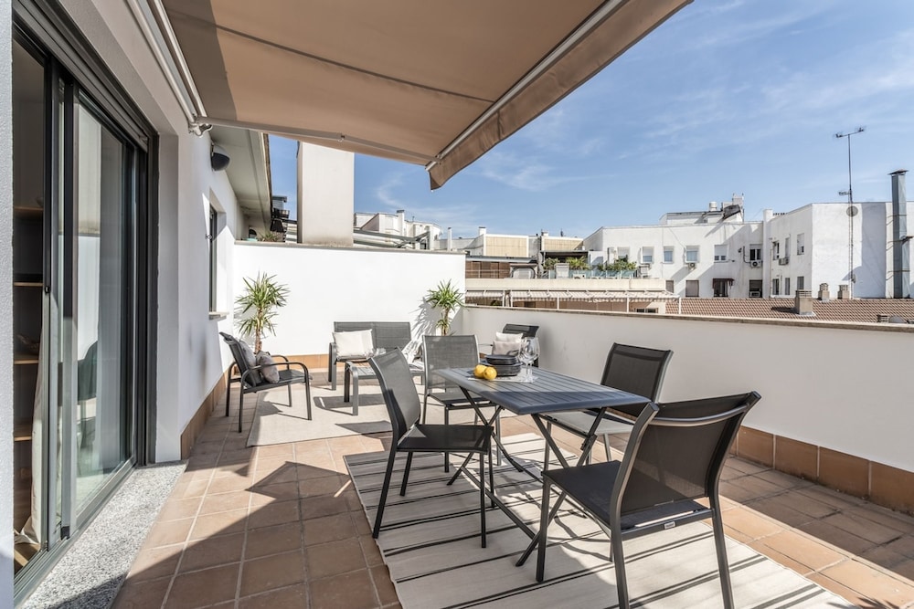 Brezza - 1 Bedroom and Terrace in Goya