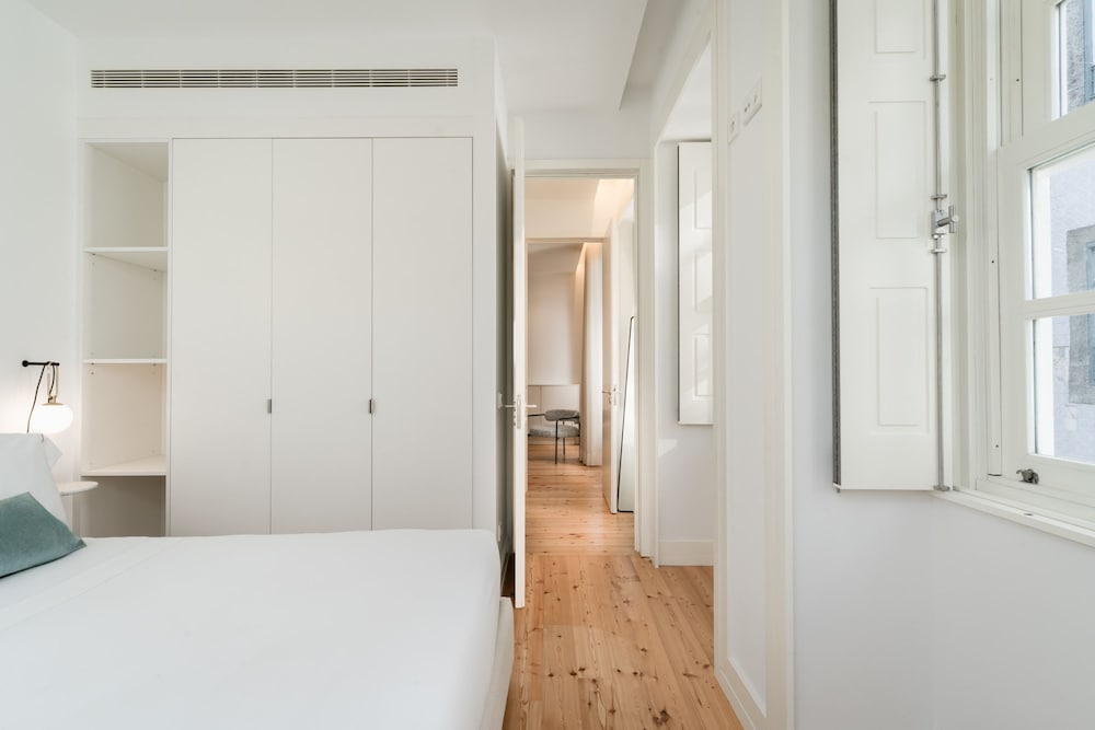 Feel Porto Cl Rigos Charm Flat 2 1