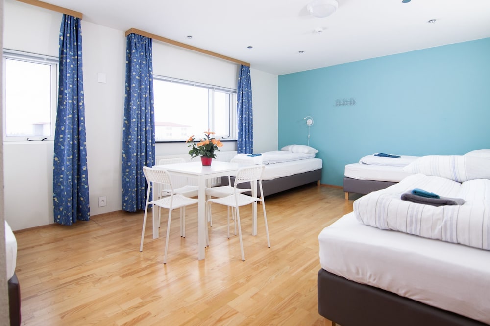 Start Hostel
