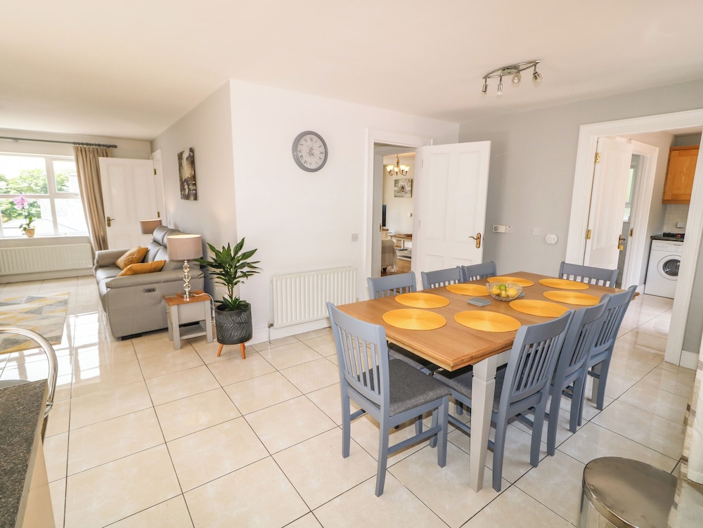 12 Hillview