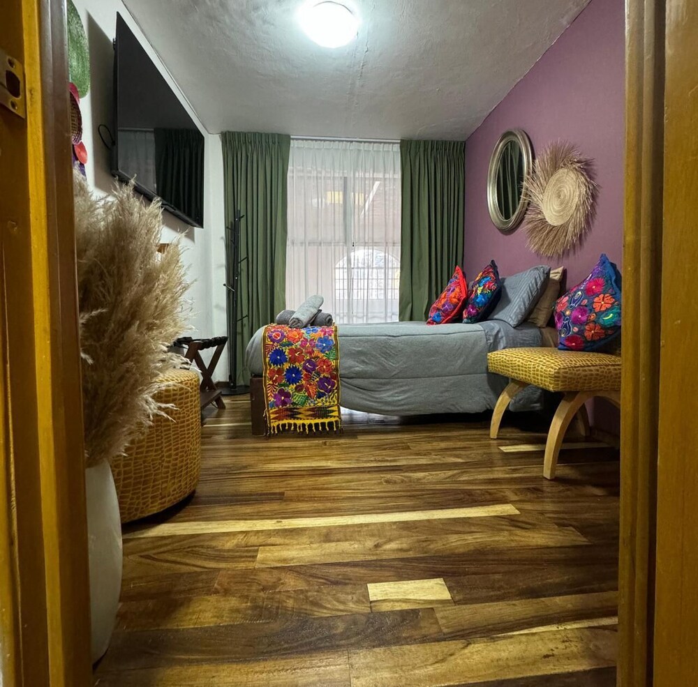 Homestal California Hostal Tlaquepaque
