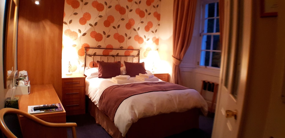 Creag Dhubh Country House view 3