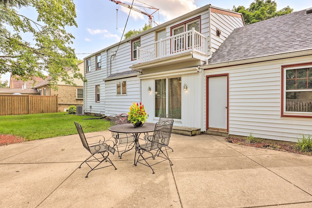 Milwaukee Vacations - Pet-friendly Whitefish Bay Getaway w/ Large Yard! - Property Image 5
