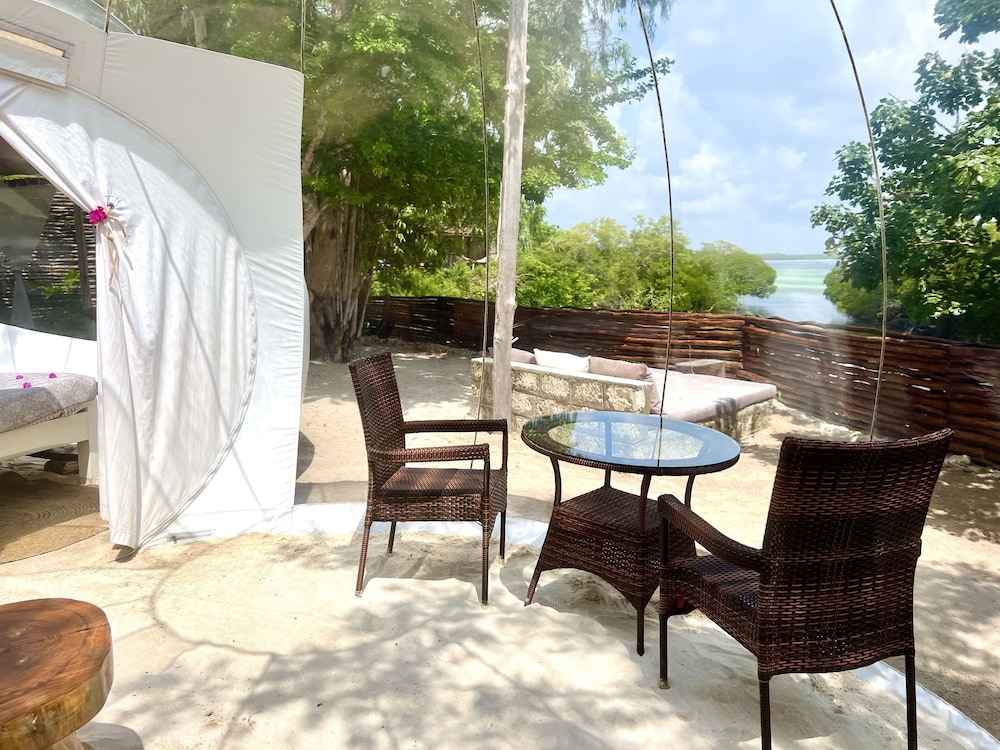 Rock and Sea Resort