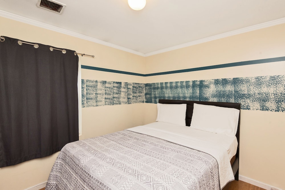 Racpanos Modern Stay on Union Street view 5