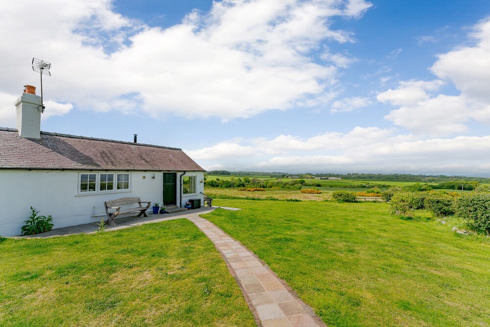 Crown Cottage