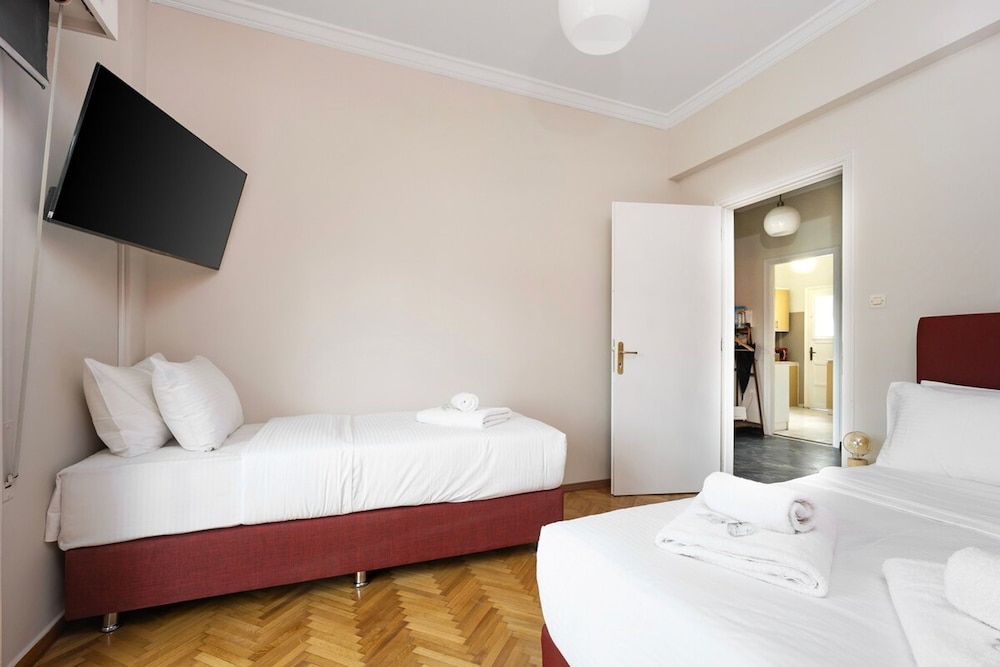 Diakou 38 Sunny Cozy 3bd apt Just a min Away to Acropolis