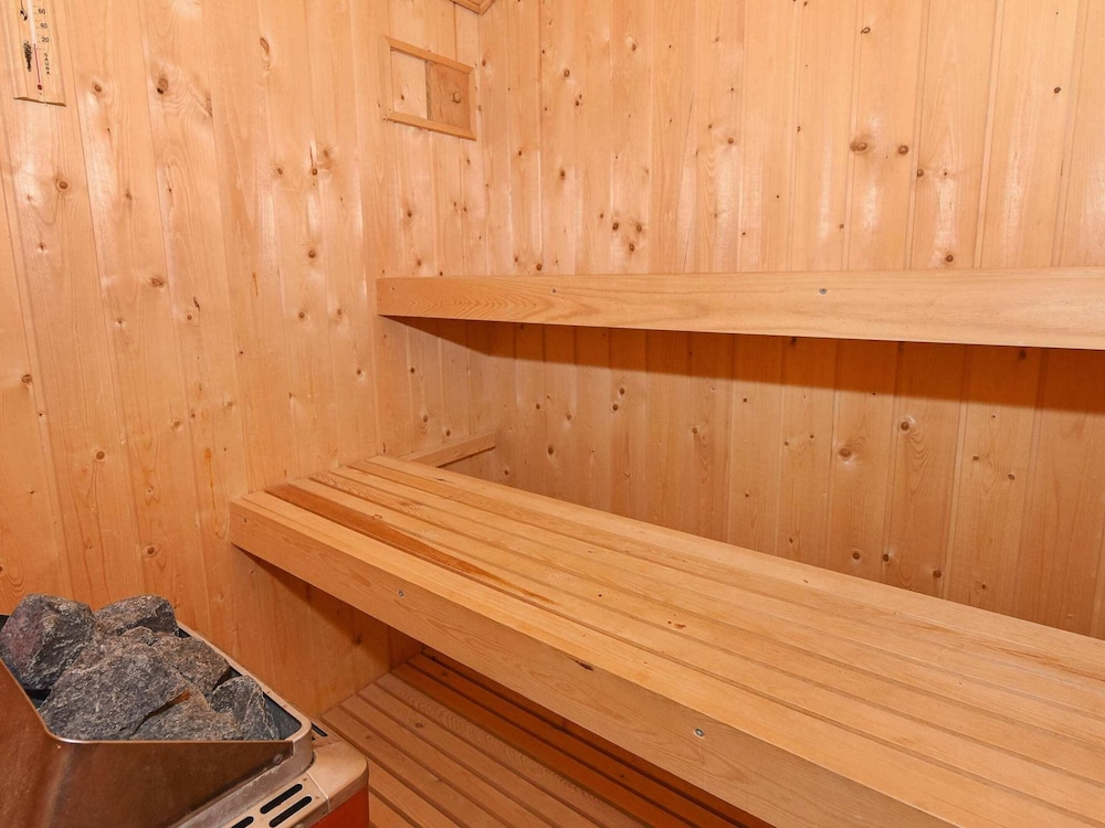 Gorgeous Holiday Home in Nørre Nebel with Hot Tub view 2
