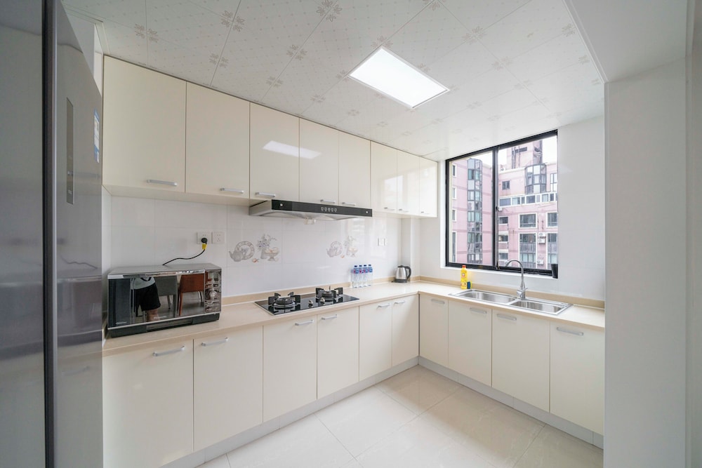 Tyms 2BR APT Hongqiao Paris Classic