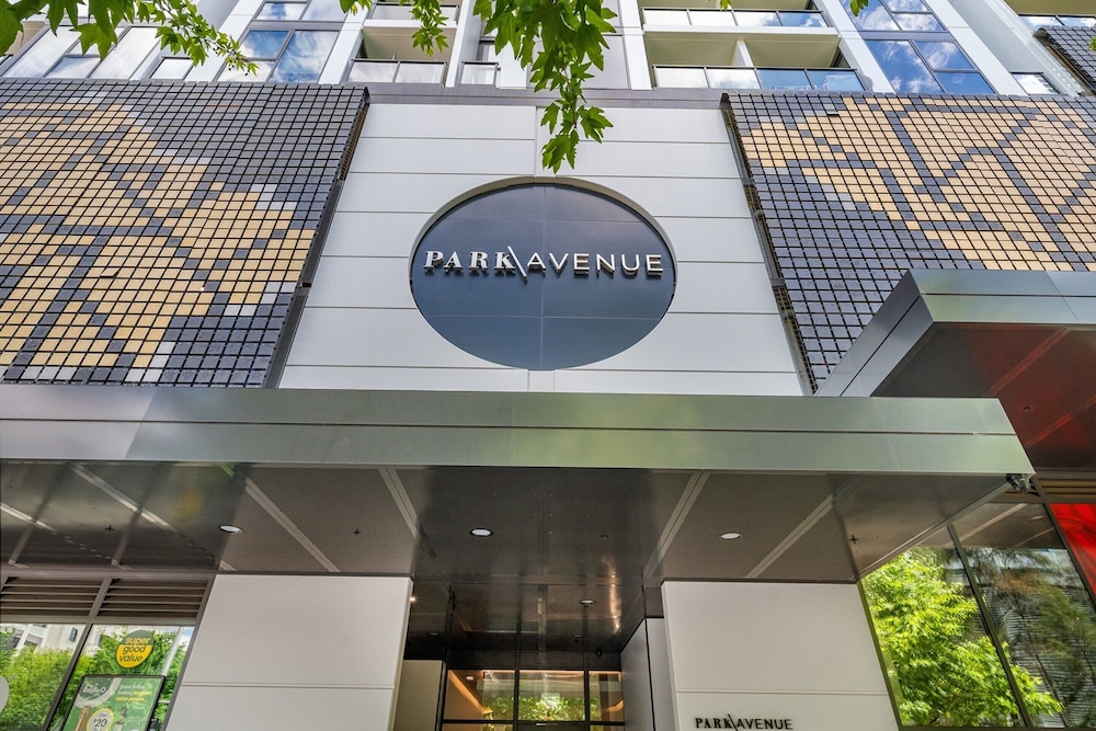 Stylish 2-bed Apartment in Canberra CBD