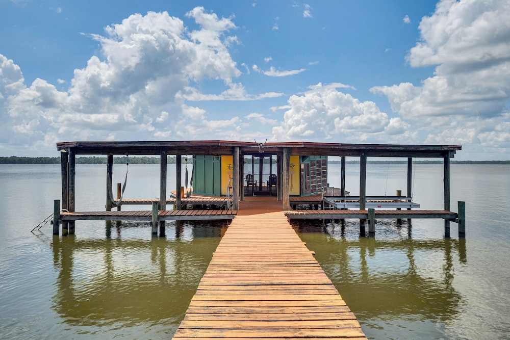 Little Lake George Hideaway w/ Furnished Boathouse