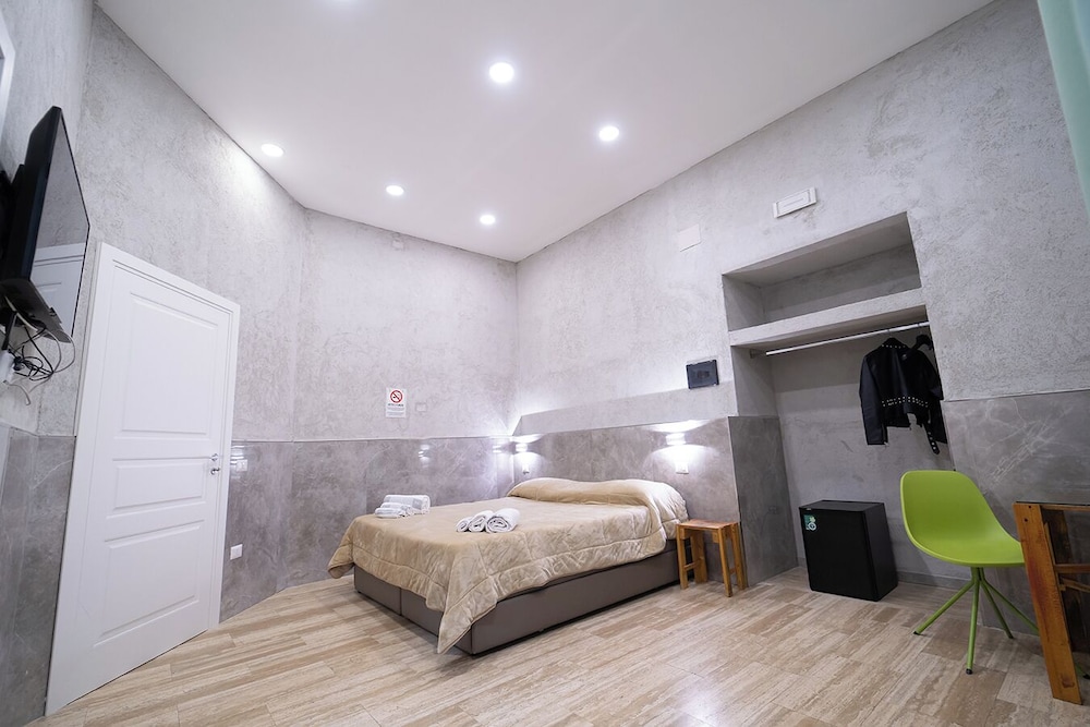 GREROS H. ROOMS NAPOLI CENTRO by ClaPa Group Dislocated Hospitality