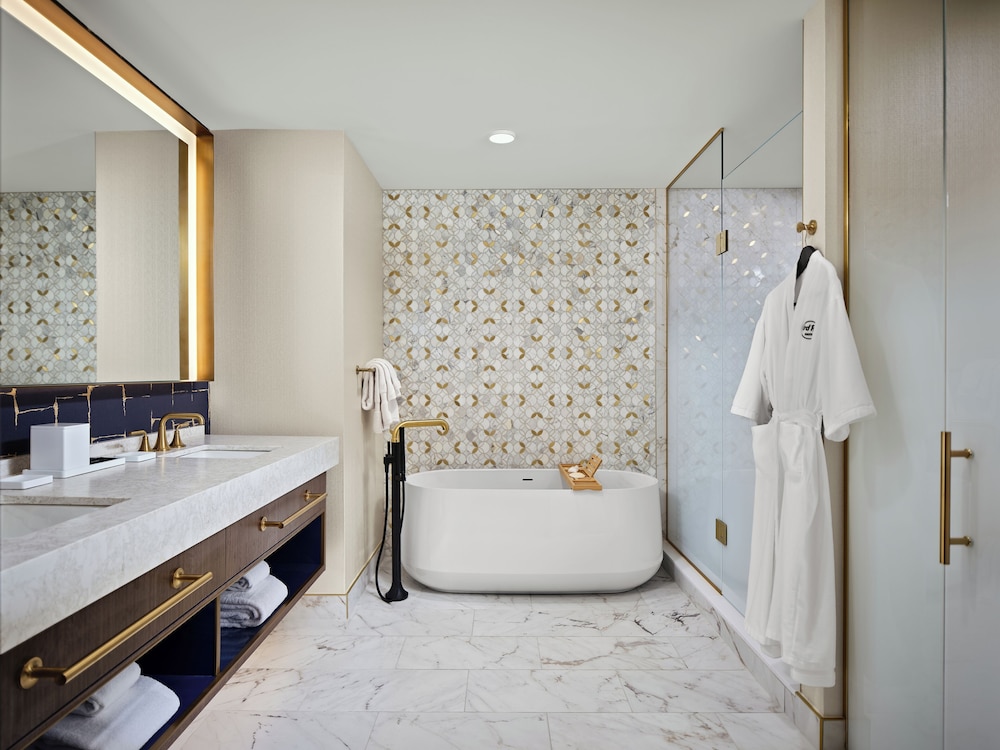 Hard Rock Hotel & Casino Ottawa - Image 5