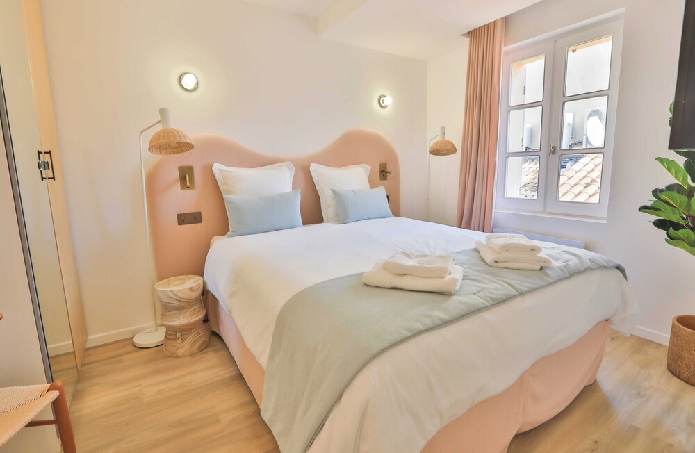 Nice 2 bed Flat - Hyper Centre St Tropez view 5