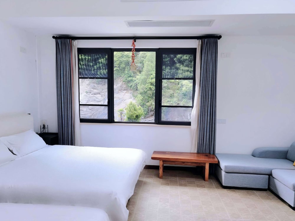XiangLu YiMo Valley Retreat Guesthouse