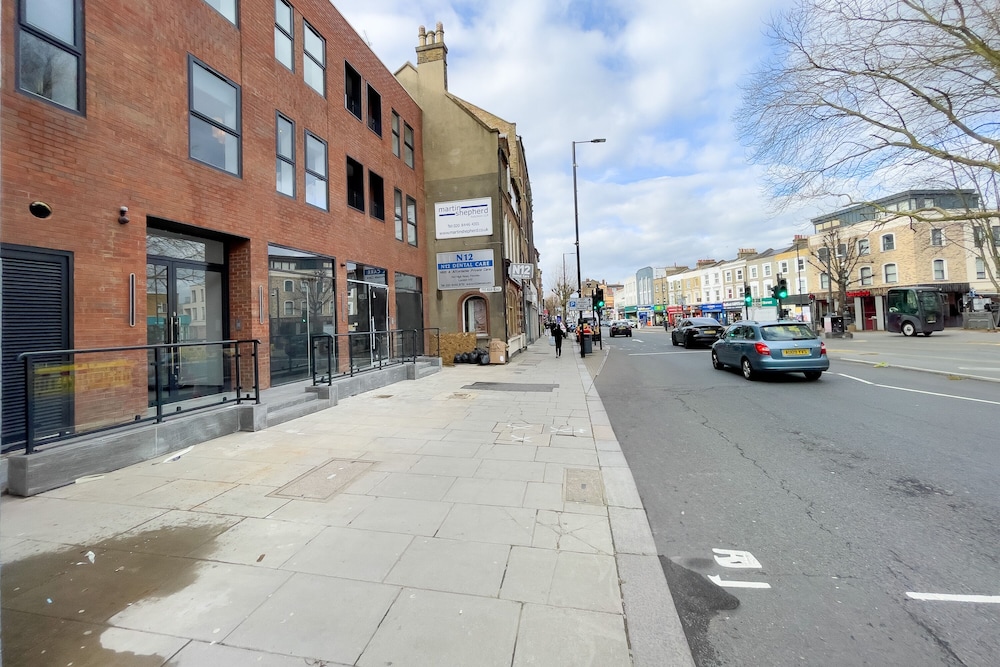 homely - North London Penthouse Finchley