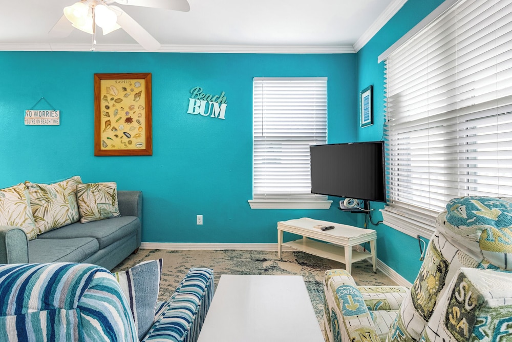 Beach Bum by Southern Vacation Rentals