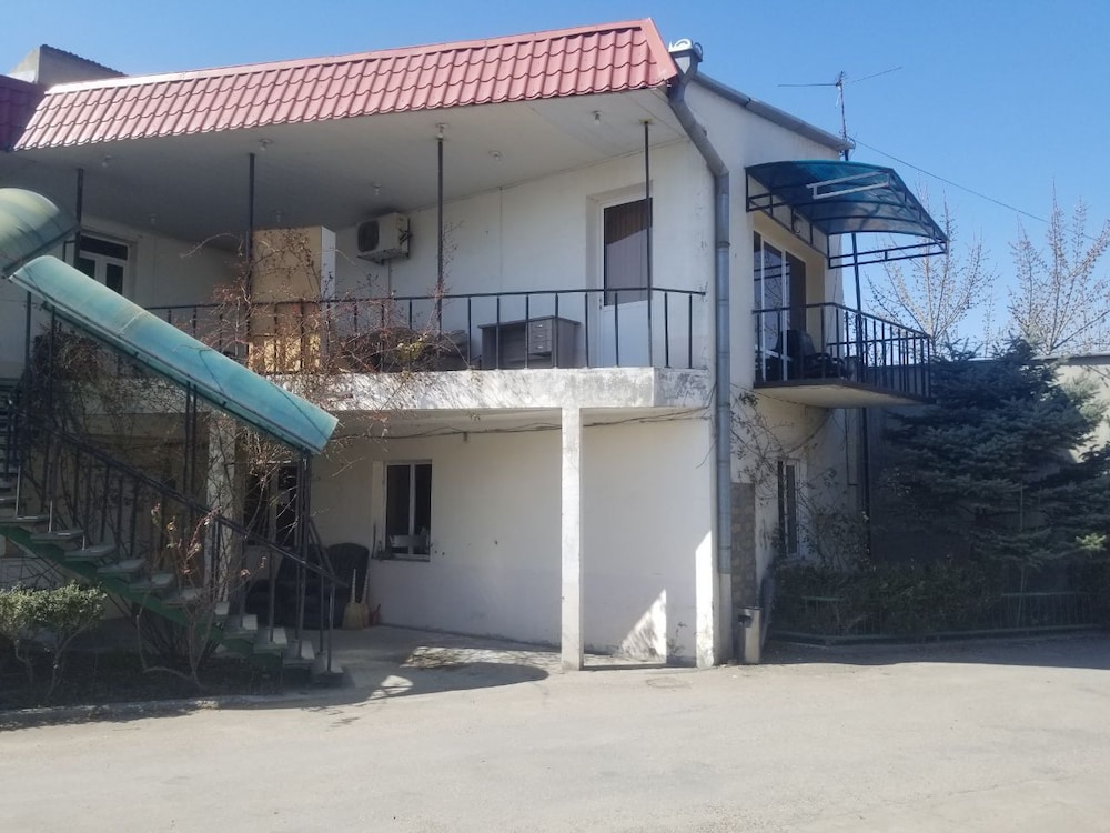 Yerevan Vacations - Hostel Flamingo - Property Image 10