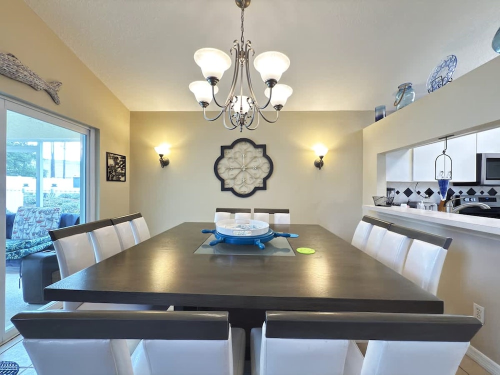 Near Disney Villa 3 bd Private Pool