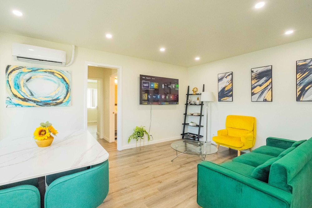 Modern Family Getaway With Spacious Living Areas