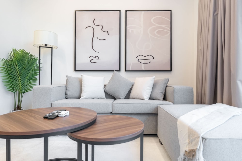 Stylish Minimalist 2-bedroom in Jumeirah Village Circle