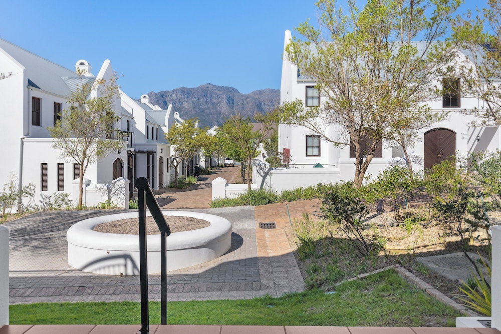Winelands Golf Lodges at De Zalze