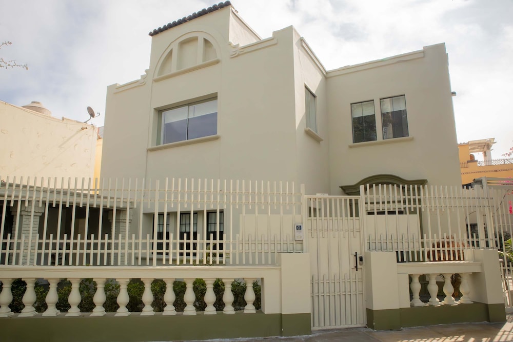 w Remarkable 2BR w Terrace in Miraflores