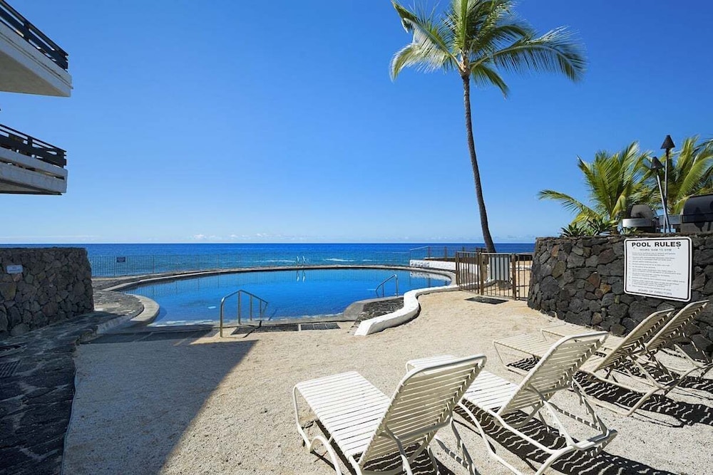 Beautiful Ocean View - Updated - Wifi Included- Vrkcv
