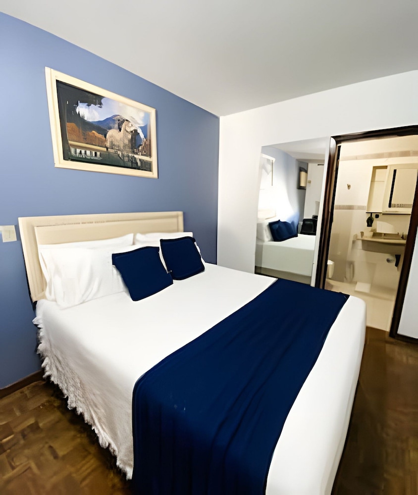 Casa 3 suites 1 quarto piscina AC 10 Hos