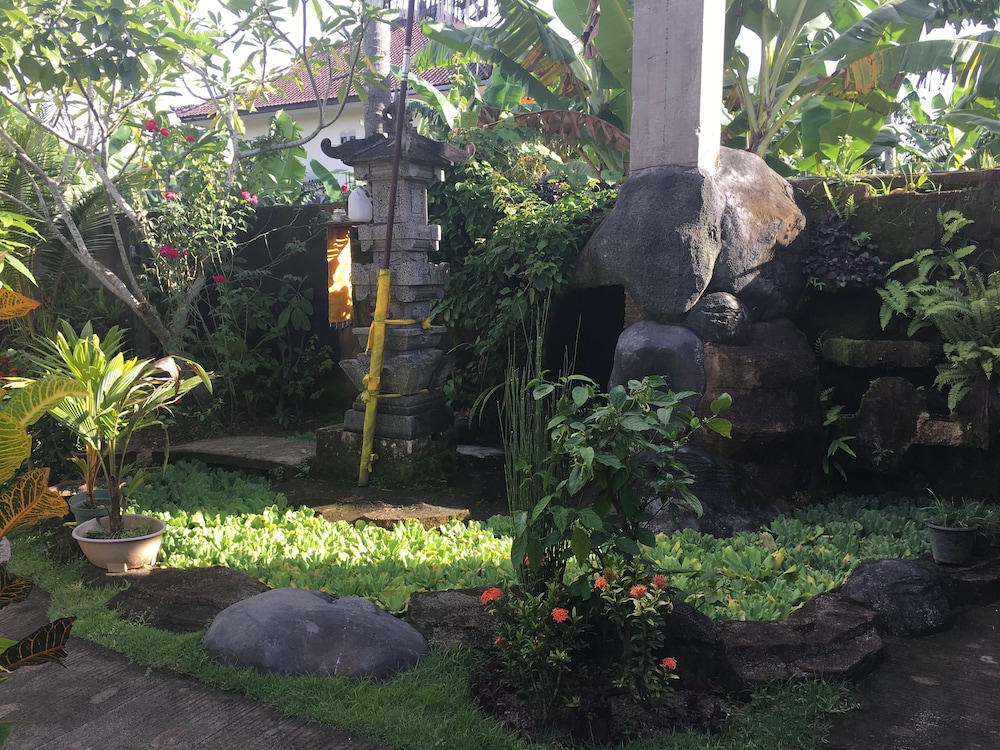 Semeton Homestay