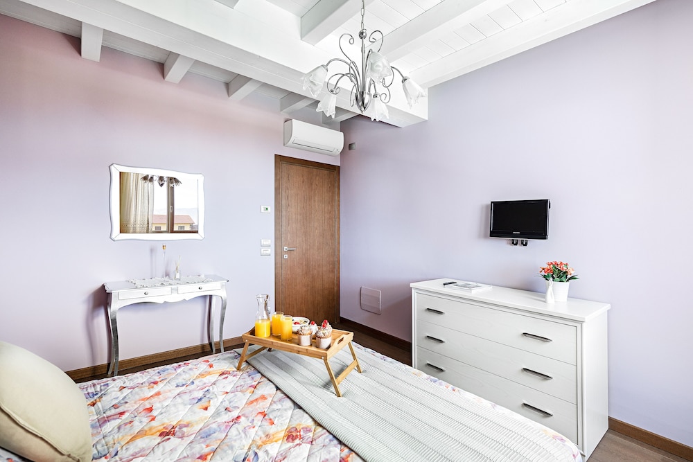 Warda C11 Apartment by Wonderful Italy