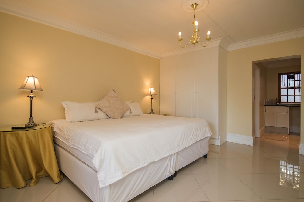 Cricklewood Manor
