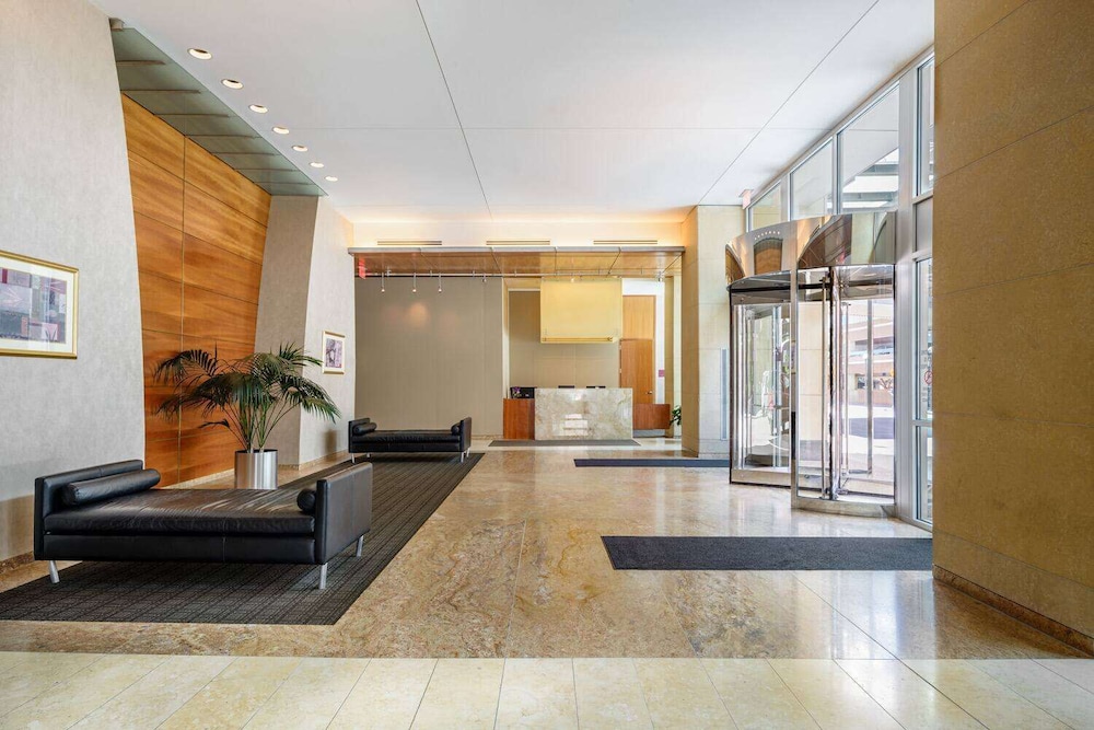 Broadway Plaza, Trademark Collection by Wyndham
