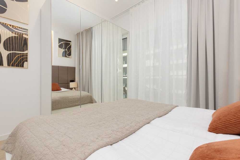 Lux Apartment Kasprzaka 29 by Renters view 5