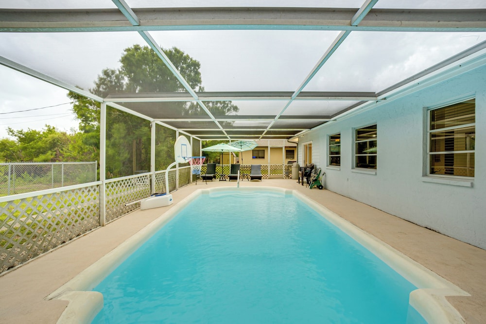 2 Mi to Beach: Home w/ Pool in Venice