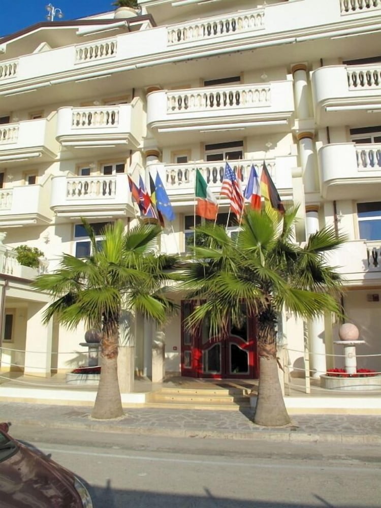 Hotel Guerra - Image 1