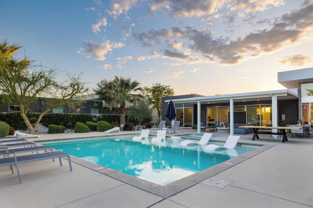 2 Villas Pool+spa, Putting Green, Bocce Polo Villas Solstice by Avantstay