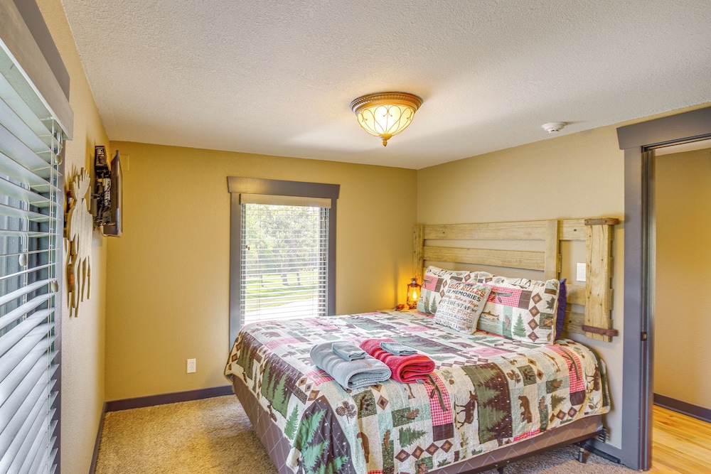 Stay & Sip: Group Ranch at Shamrock Hills Vineyard