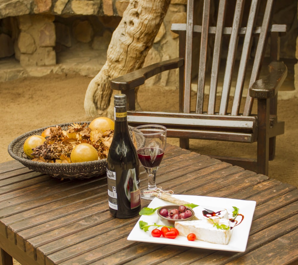 LittleBush Private Lodge