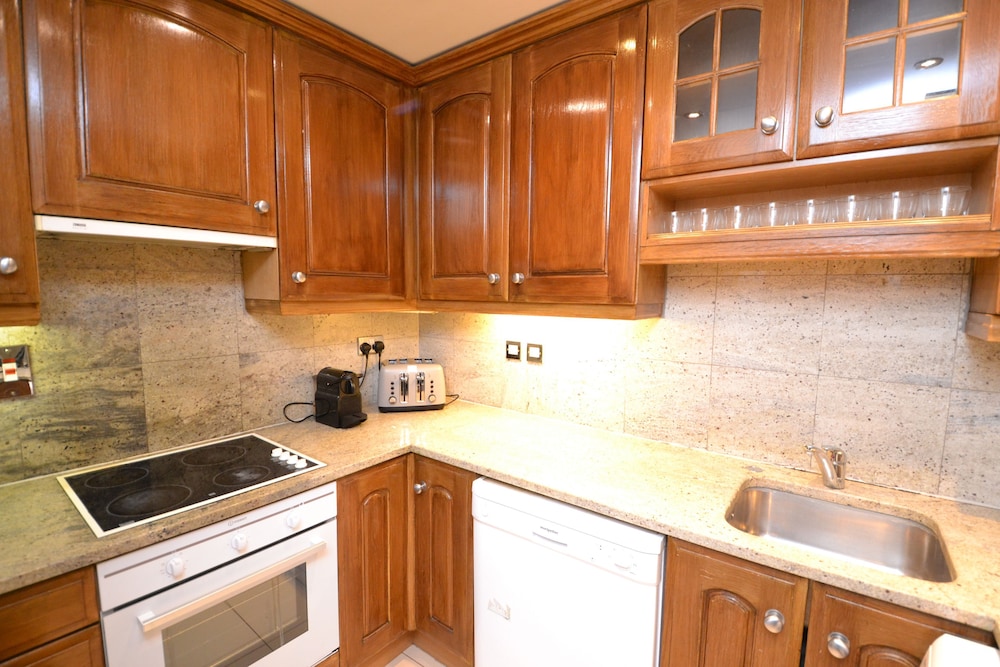 Luxury Hyde Park
