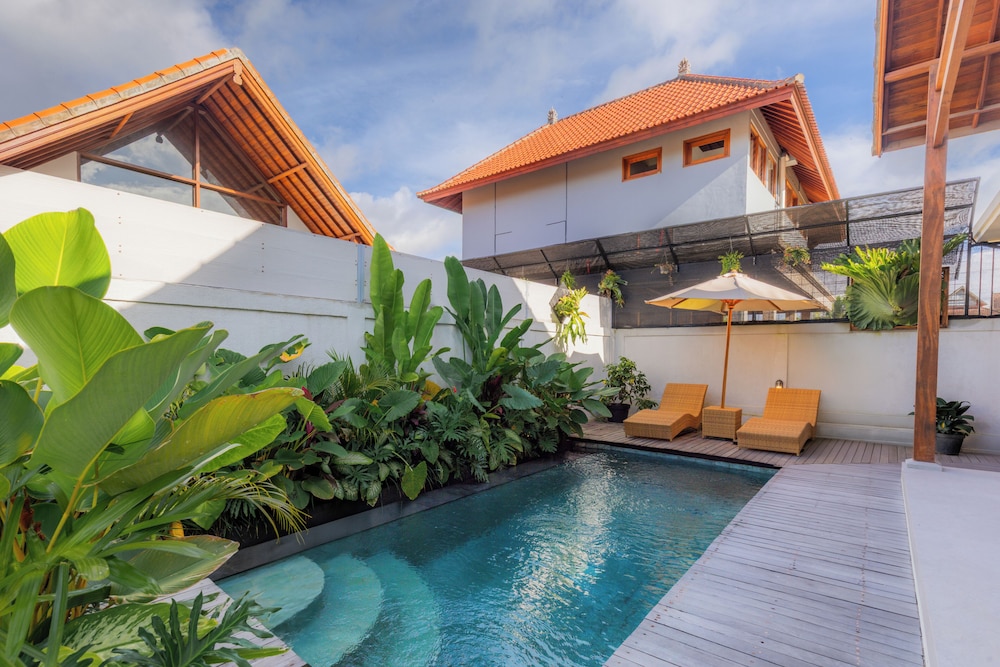 The Lok's Villa
