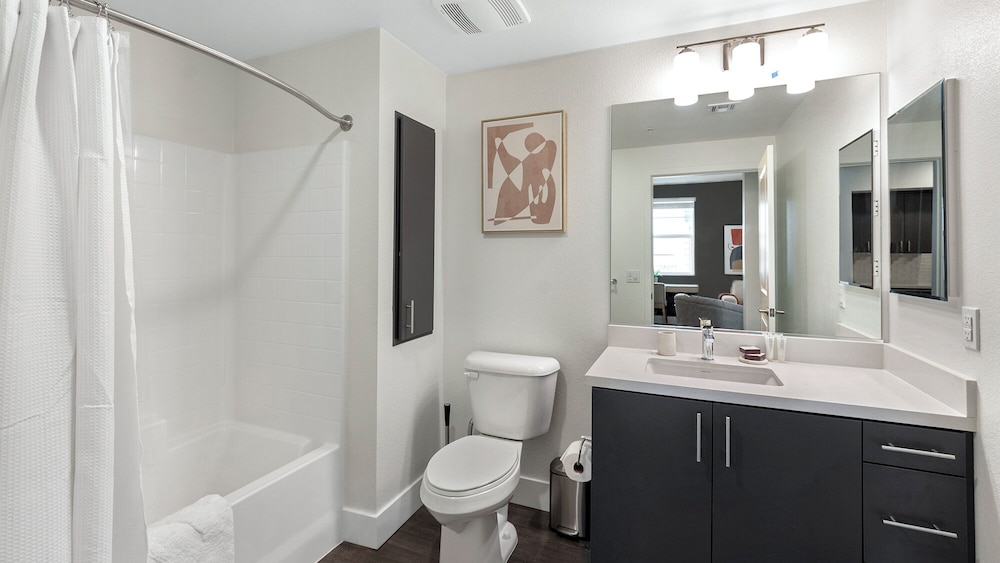 Landing Apartments Denver - Firestone