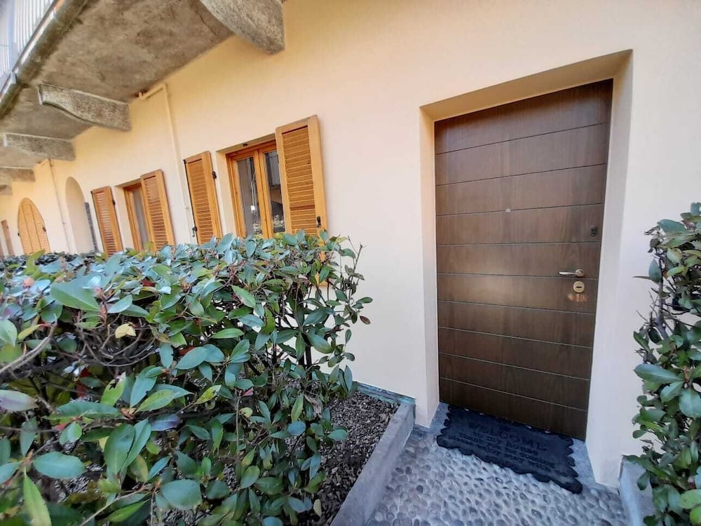 Marco Apartment - Holiday Apartment Luino