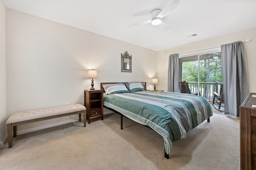 65d Isle Awhile 3 Bedroom Condo