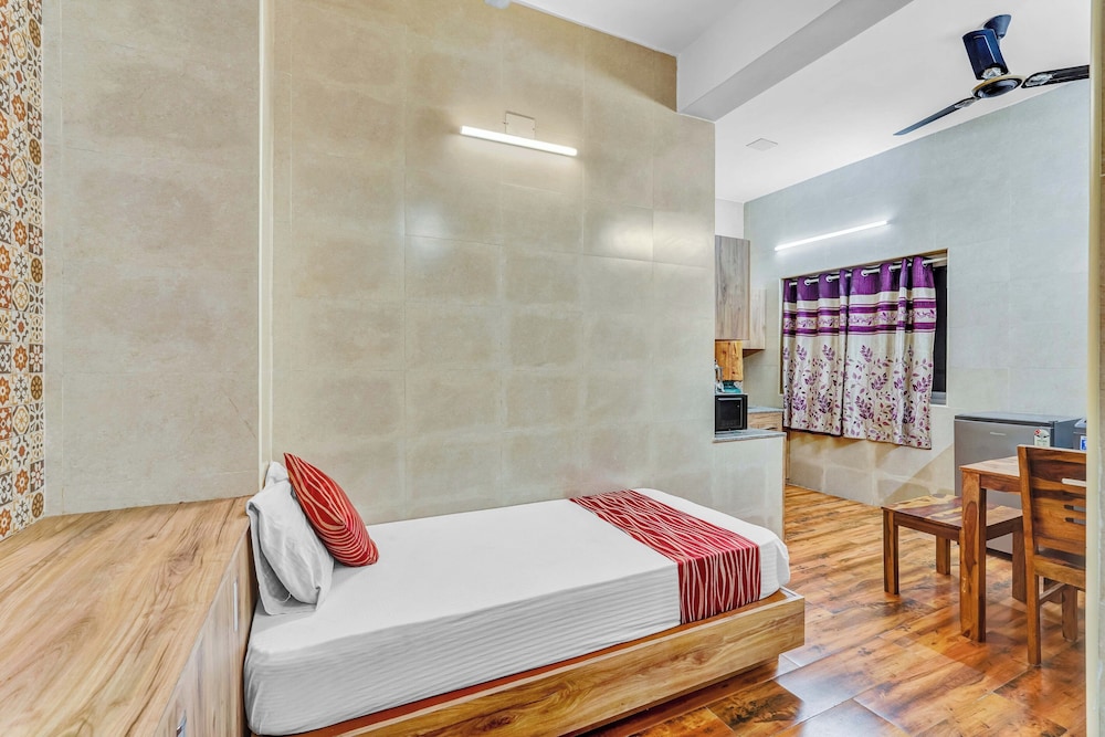 Season4 Residences 1-BHK furnished appt
