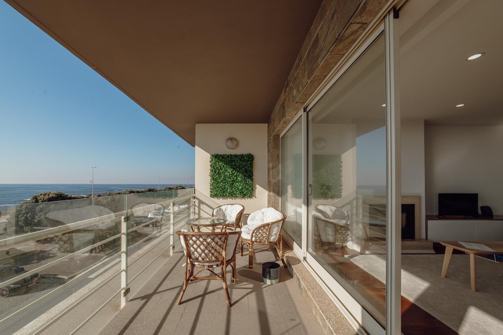 Modern Grand Seaside SEA View view 2