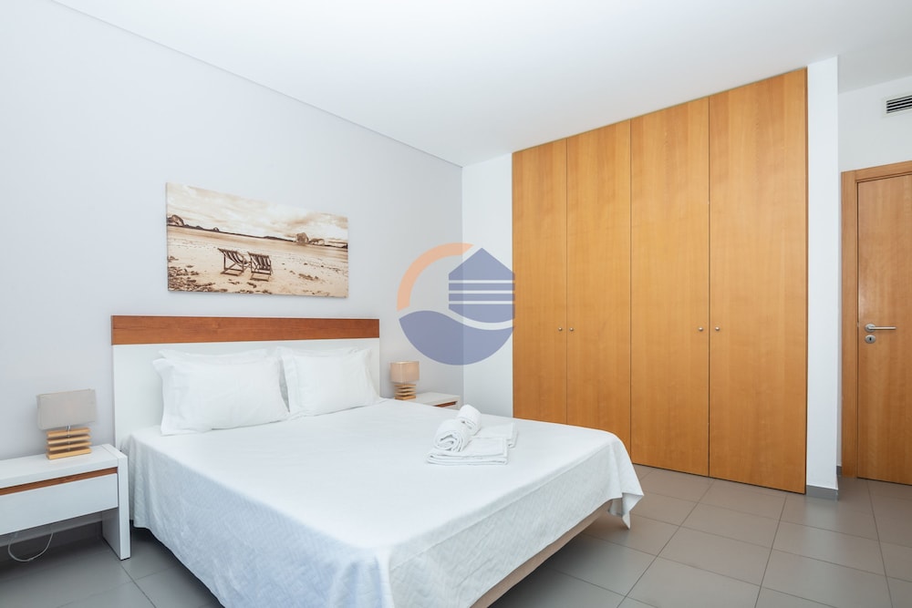 10 in Portim o With 1 Bedrooms and 1 Bathrooms