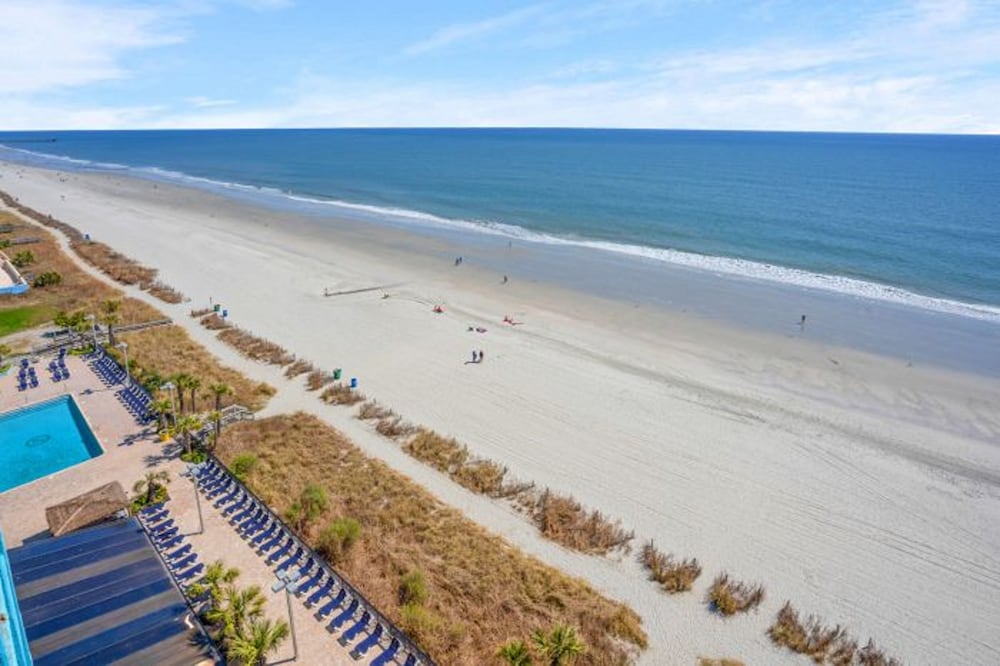 Landmark Resort by Elliott Beach Rentals