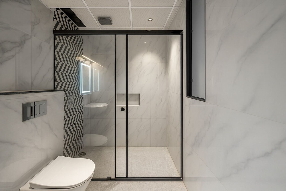 Hotel Grand Shalimar by JMD Group